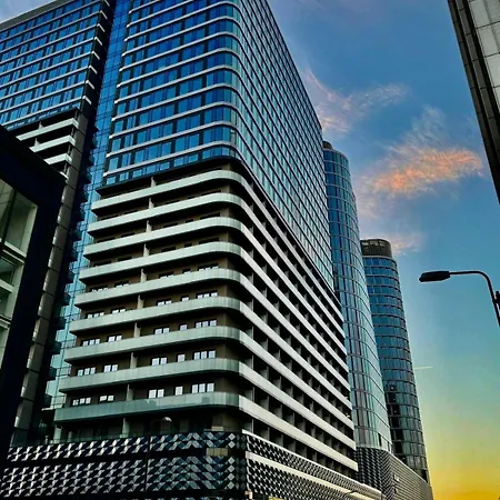 Skyline 21 - With A View Of *