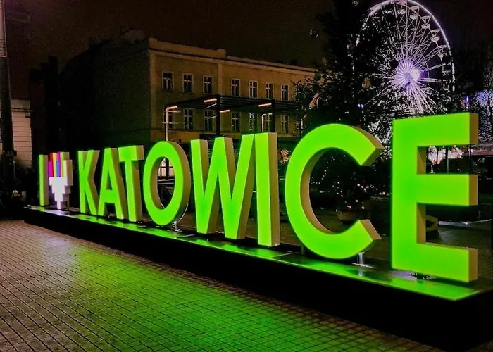 Skyline 21 - With A View Of *